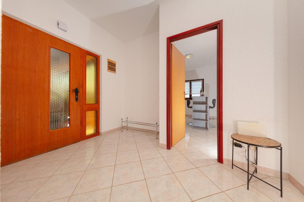 Lili Apartment *