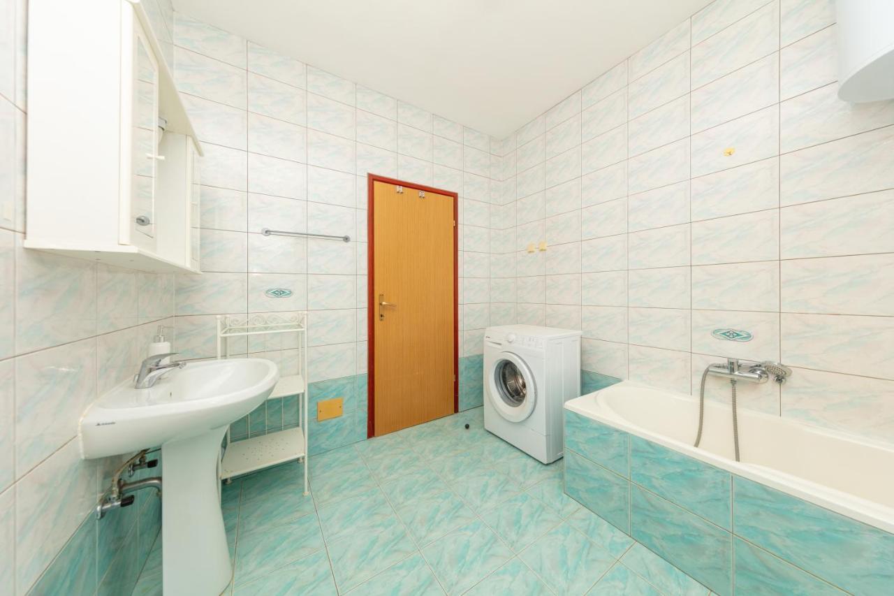 Apartment Lili Pula