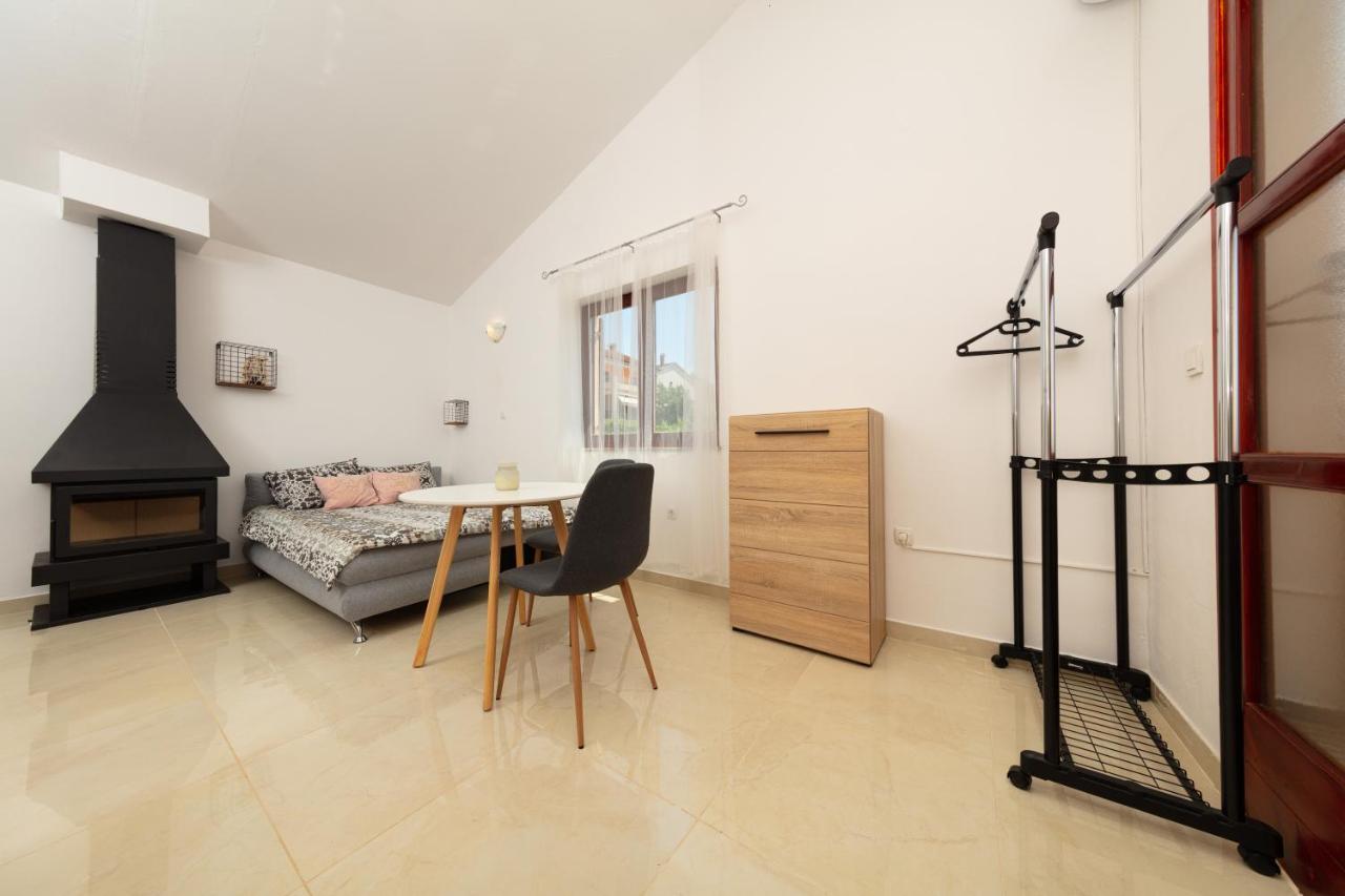 Lili Apartment