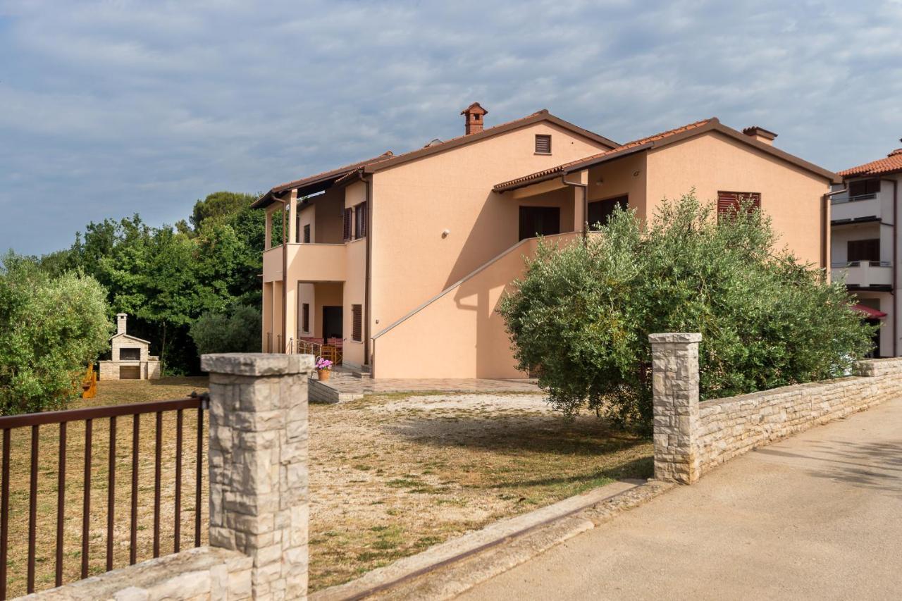Lili Apartament