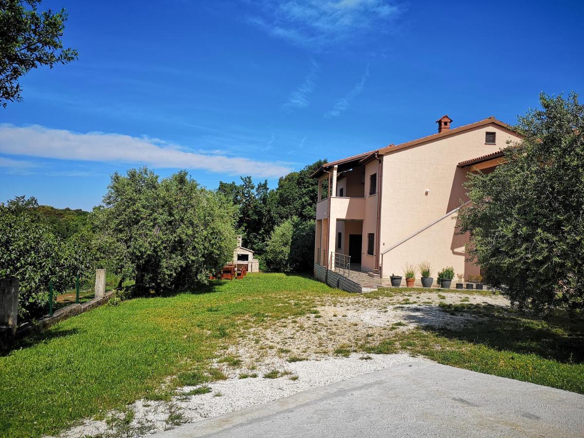 Apartament Lili *