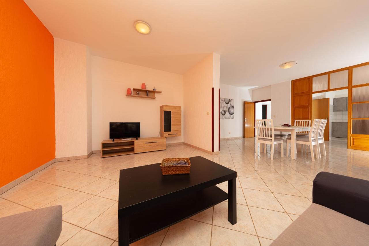 Lili Apartament *