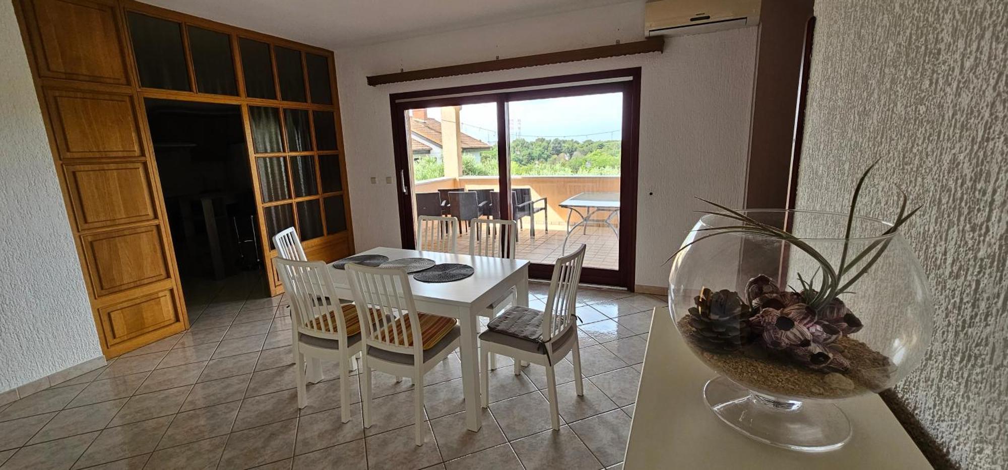 Apartament Lili *